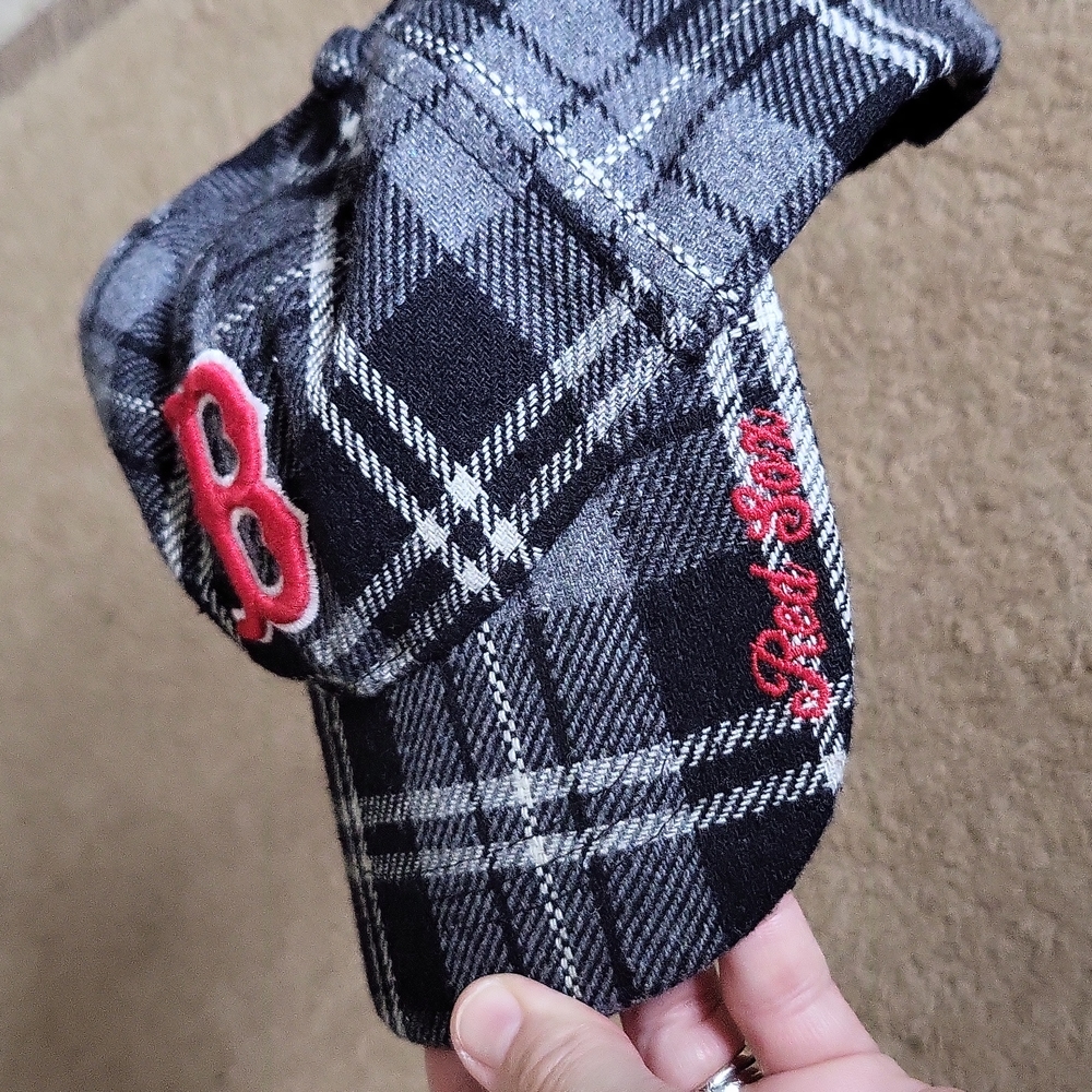 BOSTON RED SOX Flannel Hat - Picture 2 of 8